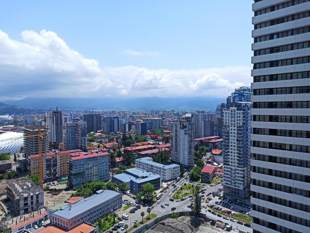 Comfortable Sea & Mountain View Apartament