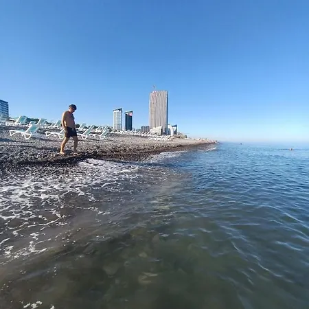 Comfortable Apart Sea & Mountain View Batumi Zewnętrze zdjęcie